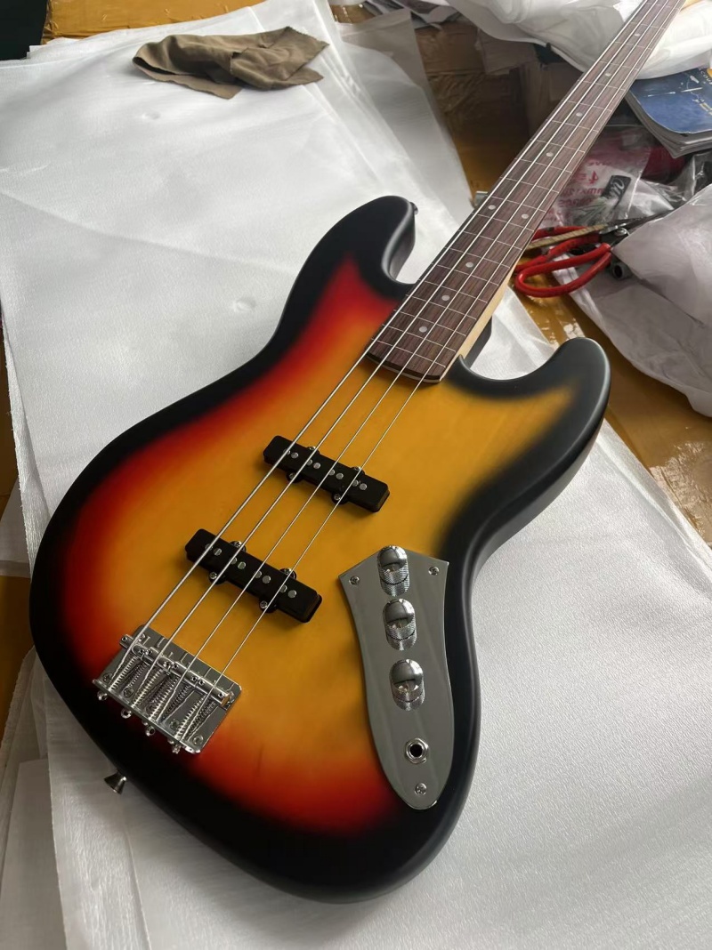 Free delivery of high quality  - Bass Guitar Fretless review and price